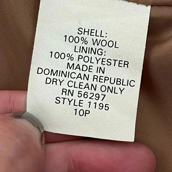 Vintage Savannah tan wool peacoat perfect for fall winter very classic - Picture 7 of 7